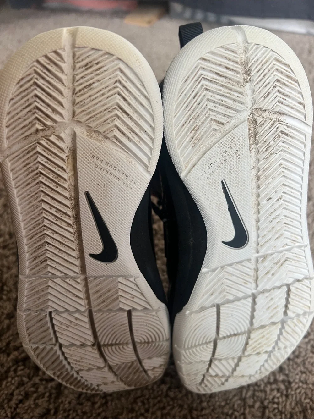 Nike Black High-Top Basketball Sneakers with White Accents size 6Y